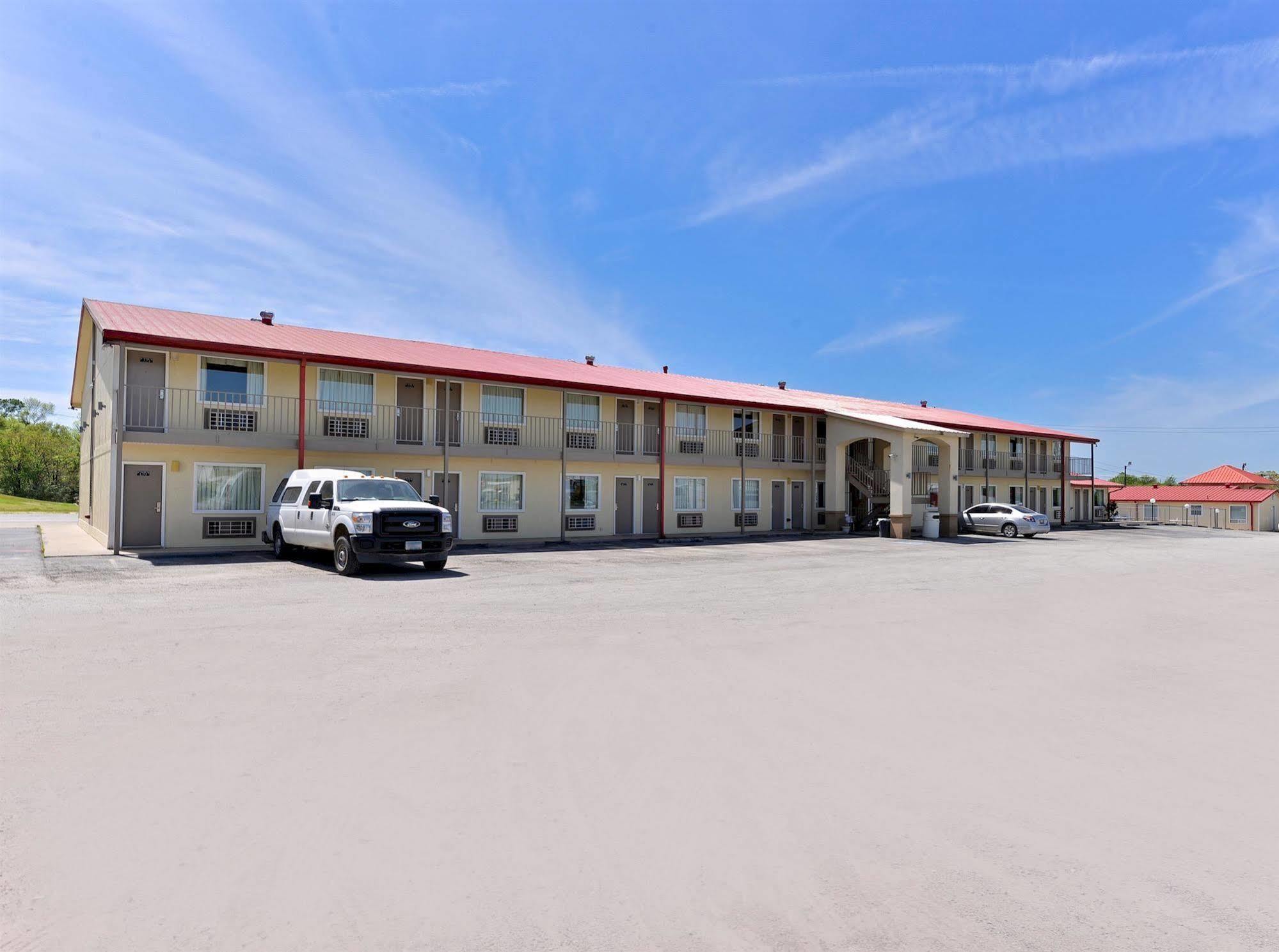 Red Roof Inn Buffalo, Tx Exterior foto